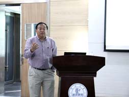 浙江大學(xué)王重鳴教授在蘭州大學(xué)管理學(xué)院舉辦創(chuàng)業(yè)專(zhuān)題講座