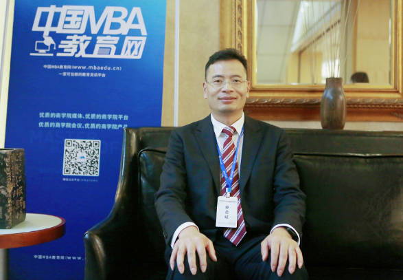 南京航空航天大學MBA中心執行主任杜剛一行出席第十四屆中國MBA聯盟領袖年會并接受中國MBA教育網專訪