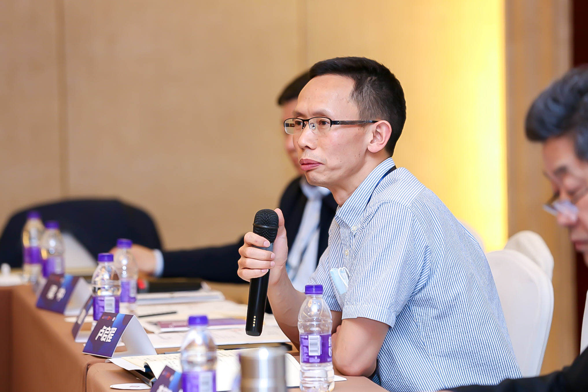 云南財經(jīng)大學(xué)商學(xué)院執(zhí)行院長盧啟程一行出席2021年度全國財經(jīng)類院校商學(xué)院院長工作交流會議