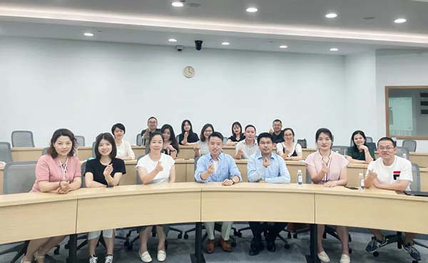 【學生活動】華理中澳MBA樂分享系列“讓PPT開口說話”講座圓滿舉辦