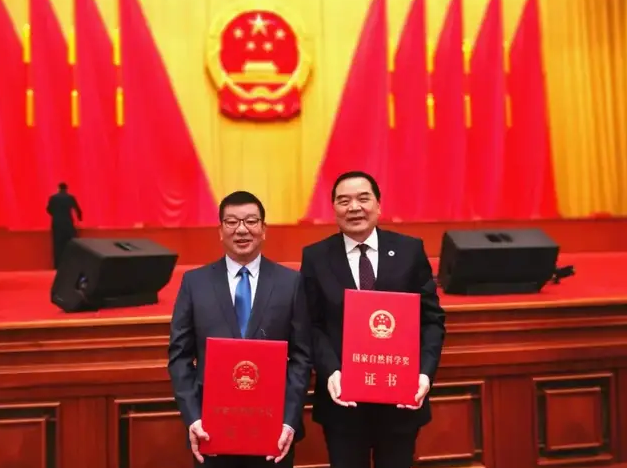 恭喜！兩位復(fù)旦人同時摘取國家自然科學(xué)獎一等獎