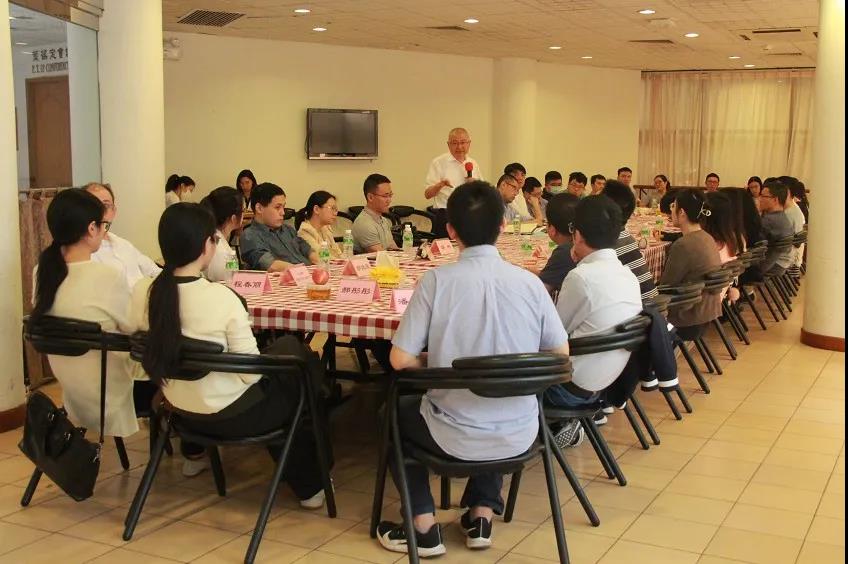 中山大學(xué)嶺南學(xué)院舉辦院長書記與專職科研人員、博士后午餐會