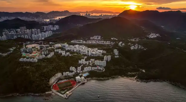 香港科技大學，三十歲啦