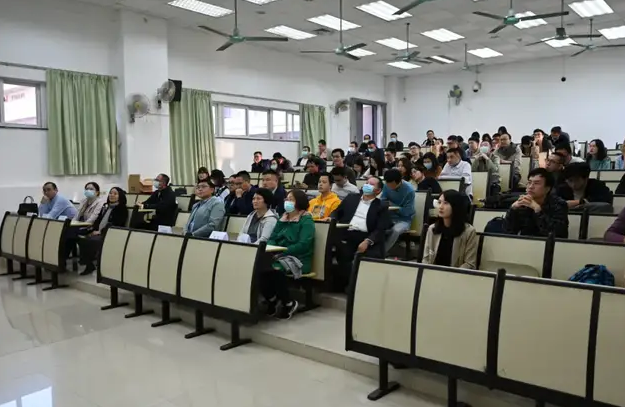 廣聚英才 大放光彩丨廣州大學第二屆MBA聯合會主席團正式亮相