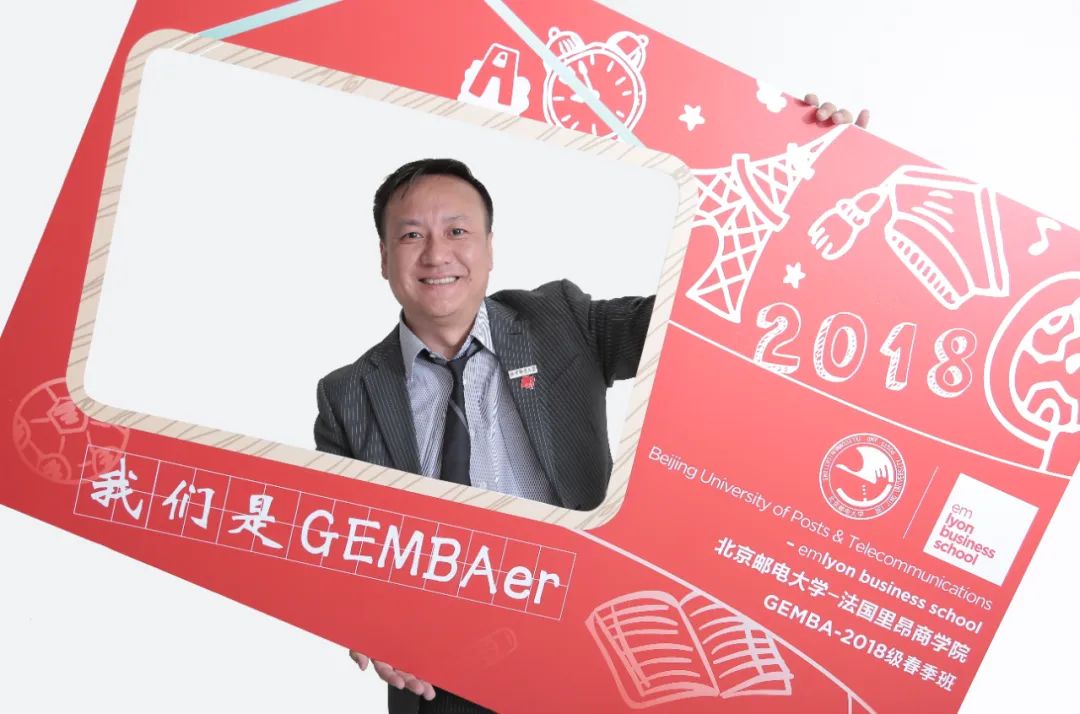 法國里昂商學院吳菲 | 我養育你，并非恩情 ——寫給中考兒子的一封信