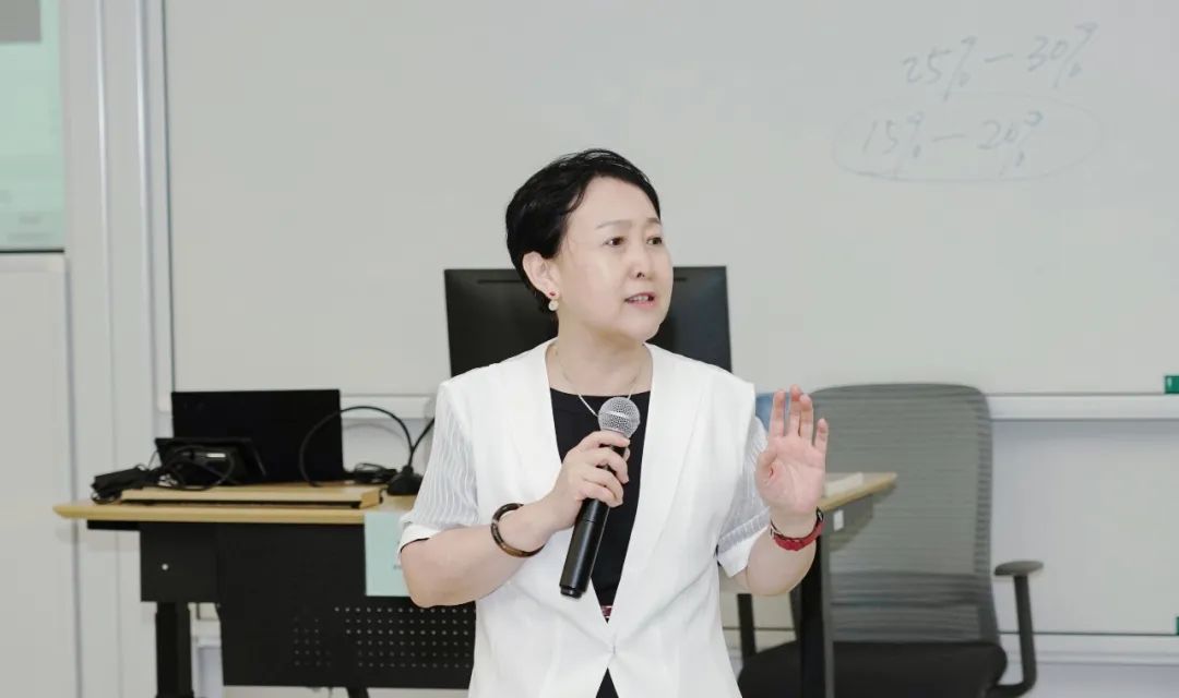 乘風(fēng)破浪，不負(fù)新生 | 2022級華理中澳合作MBA項目新生入學(xué)教育順利舉辦