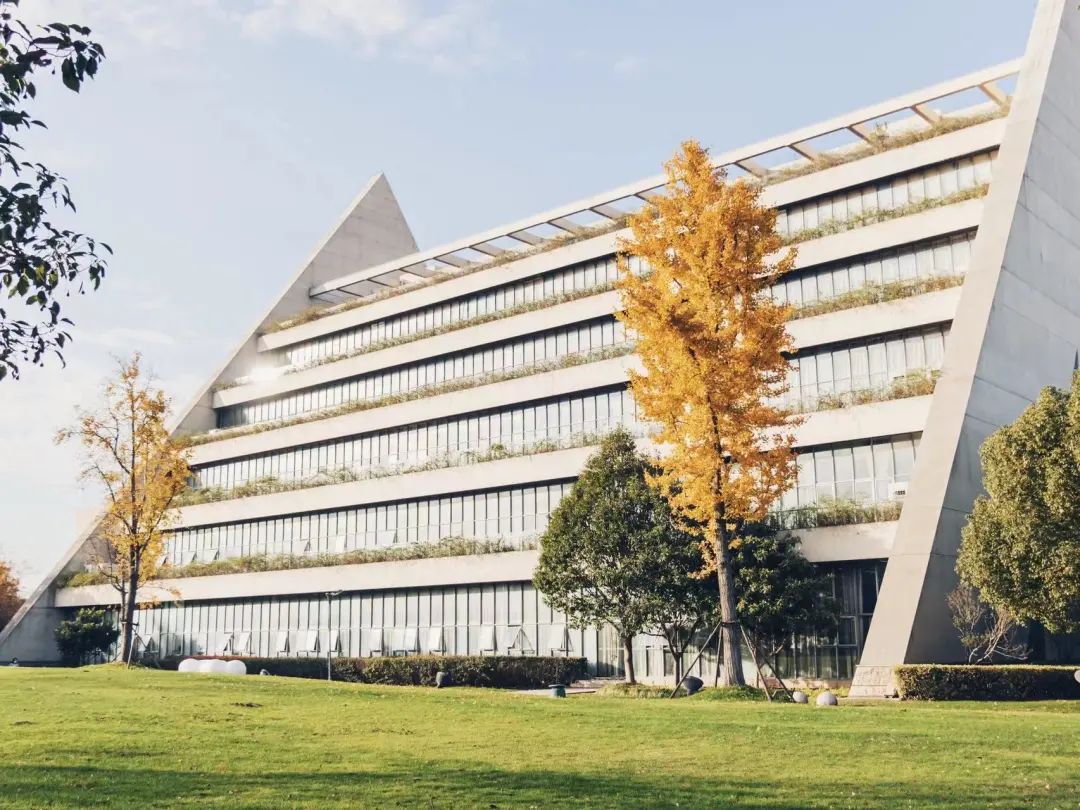 全面助力 逐夢程園 | 上海工程技術大學MBA2023年入學新生獎學金重磅發布