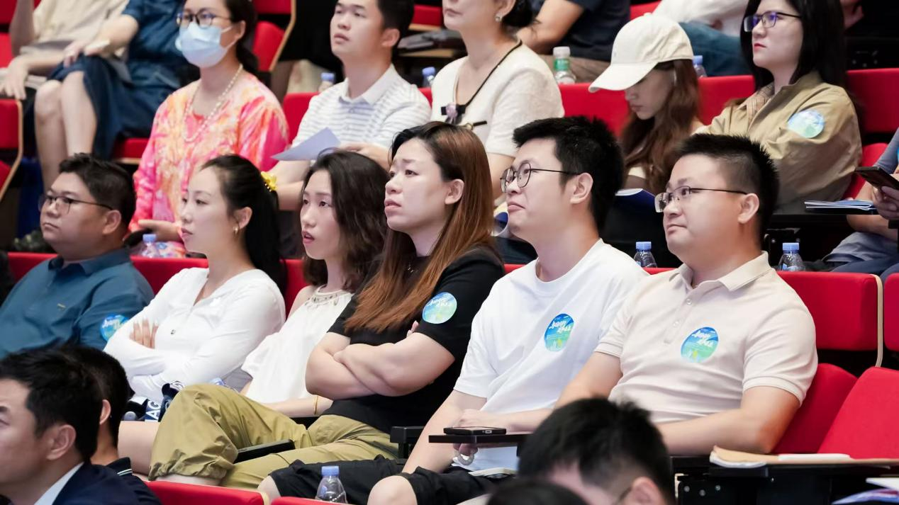 與國同行 進取未來 | 哈工大商學院2026入學年招生項目發布會暨名師公開課圓滿舉行